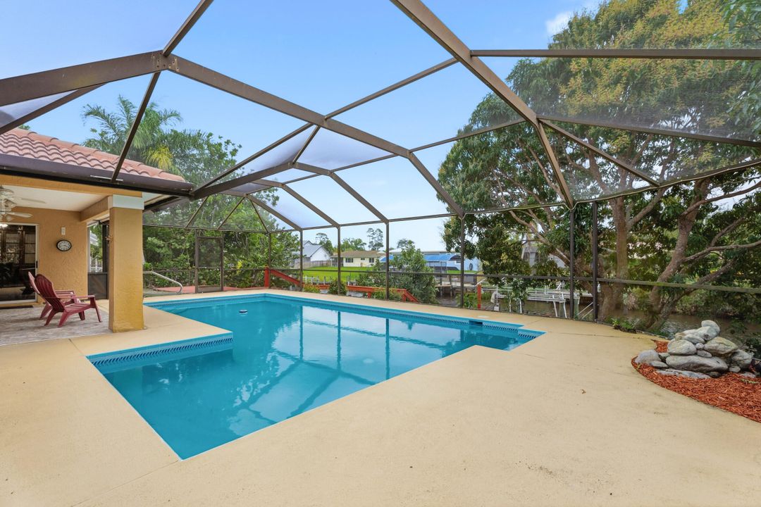 На продажу: $615,000 (3 спален, 2 ванн, 1693 Квадратных фут)