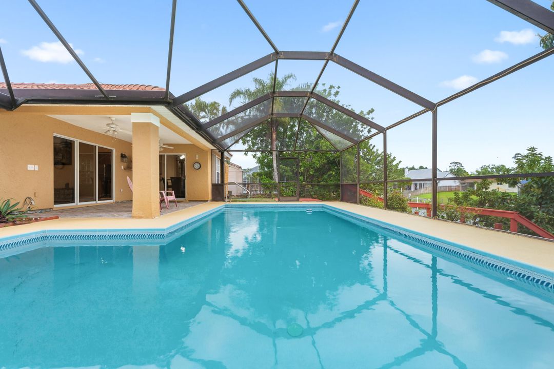 На продажу: $615,000 (3 спален, 2 ванн, 1693 Квадратных фут)