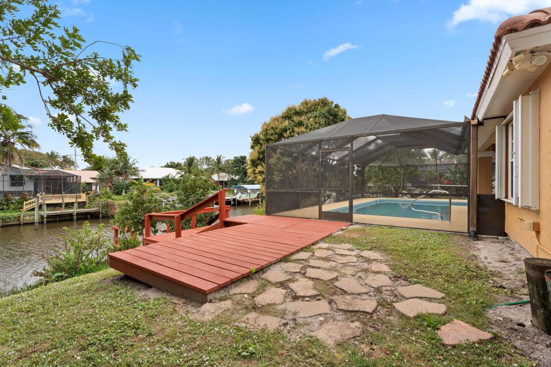 На продажу: $615,000 (3 спален, 2 ванн, 1693 Квадратных фут)