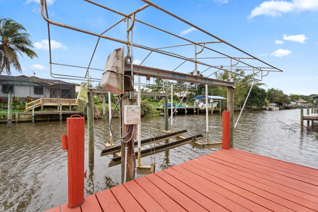 На продажу: $615,000 (3 спален, 2 ванн, 1693 Квадратных фут)