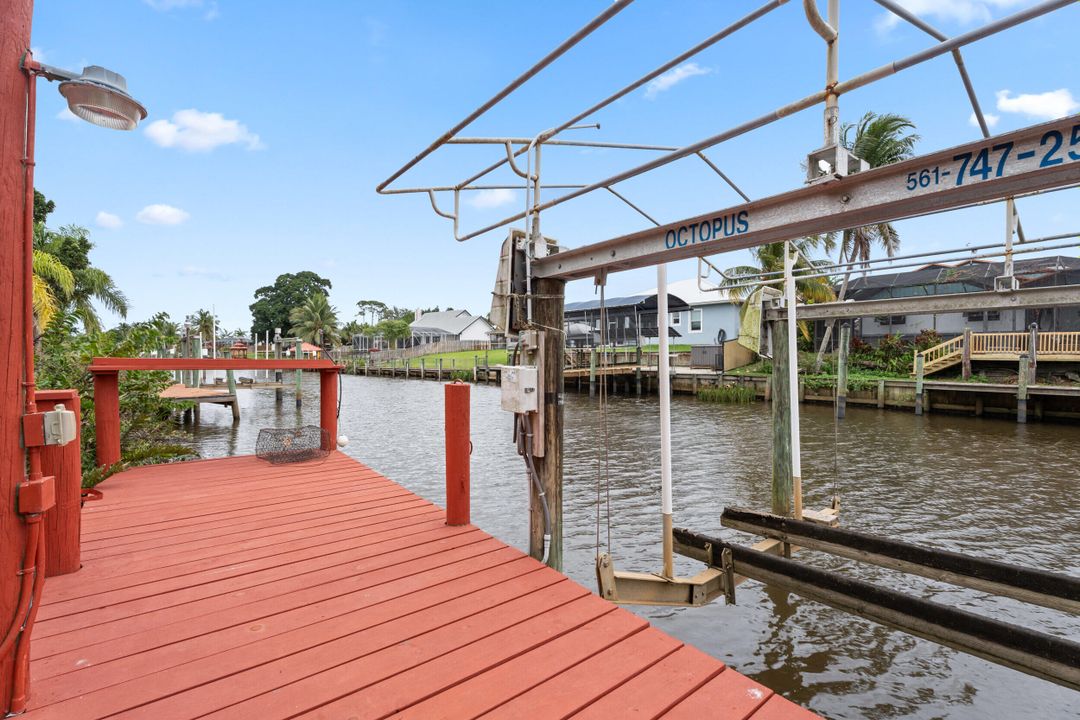 На продажу: $615,000 (3 спален, 2 ванн, 1693 Квадратных фут)