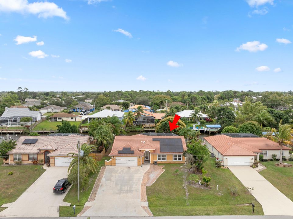 На продажу: $615,000 (3 спален, 2 ванн, 1693 Квадратных фут)