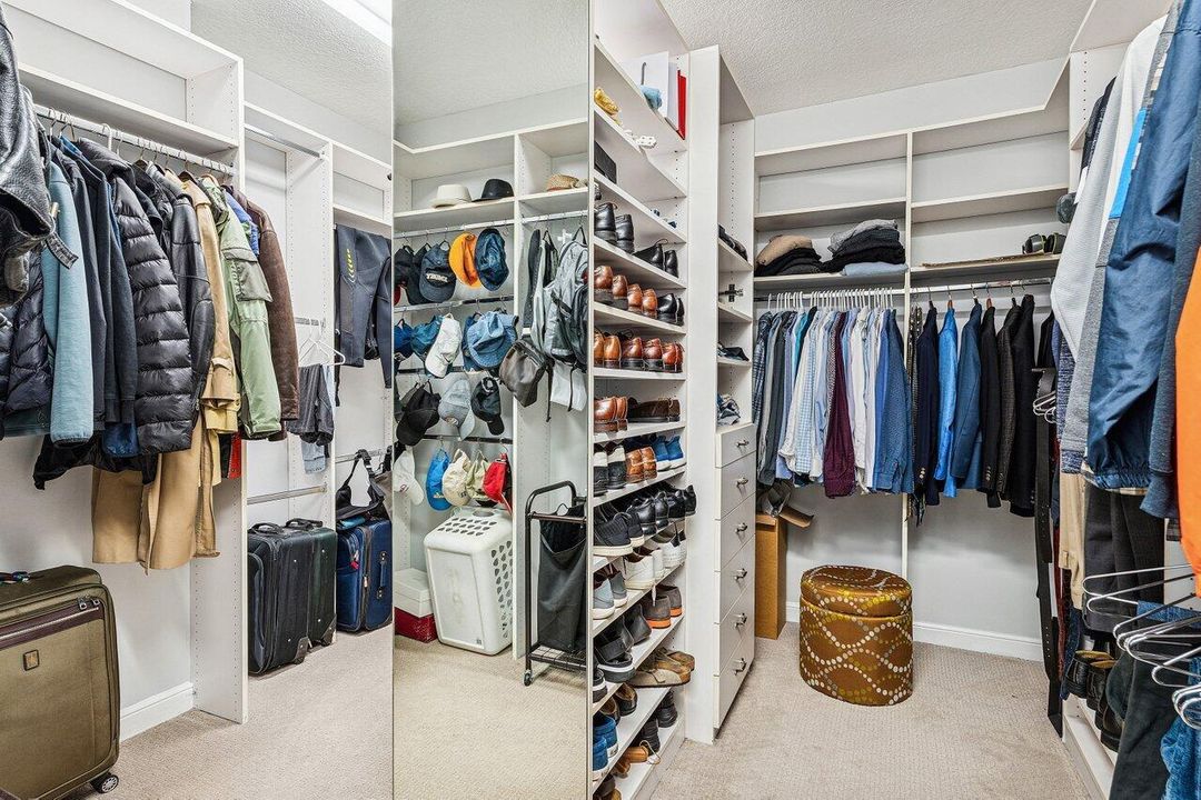 待售: $3,325,000 (6 贝兹, 4 浴室, 4763 平方英尺)