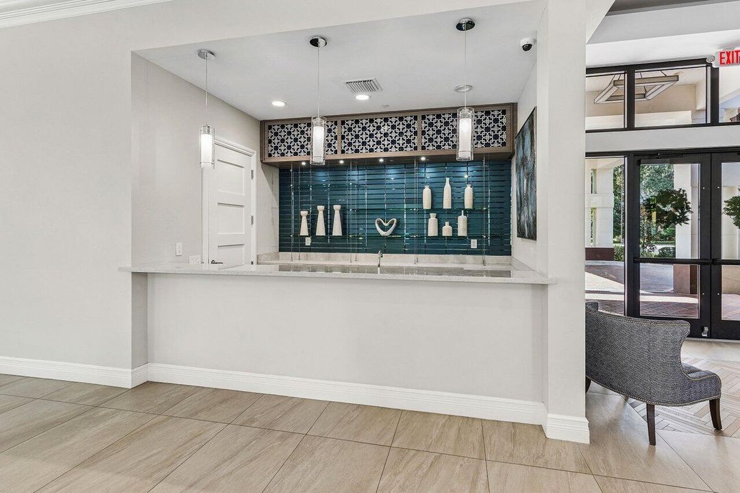 待售: $3,325,000 (6 贝兹, 4 浴室, 4763 平方英尺)