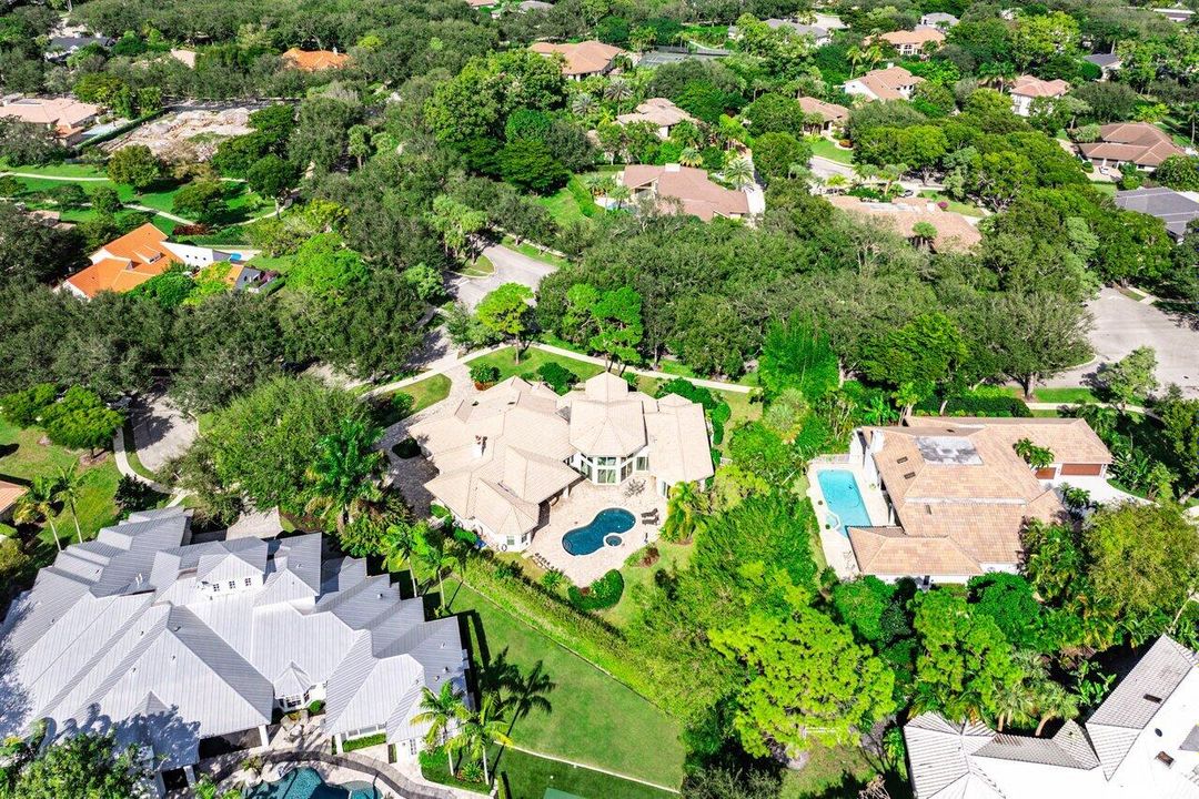 待售: $3,325,000 (6 贝兹, 4 浴室, 4763 平方英尺)