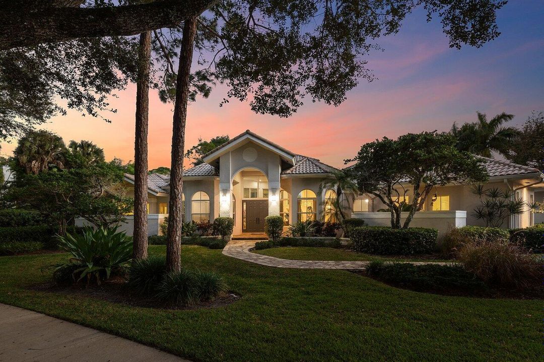 待售: $3,325,000 (6 贝兹, 4 浴室, 4763 平方英尺)