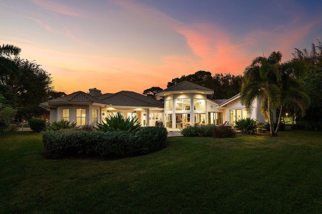 待售: $3,325,000 (6 贝兹, 4 浴室, 4763 平方英尺)