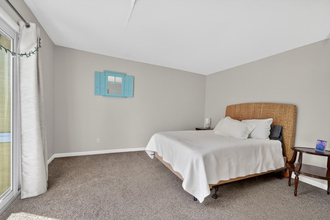 For Rent: $4,875 (2 beds, 2 baths, 1470 Square Feet)