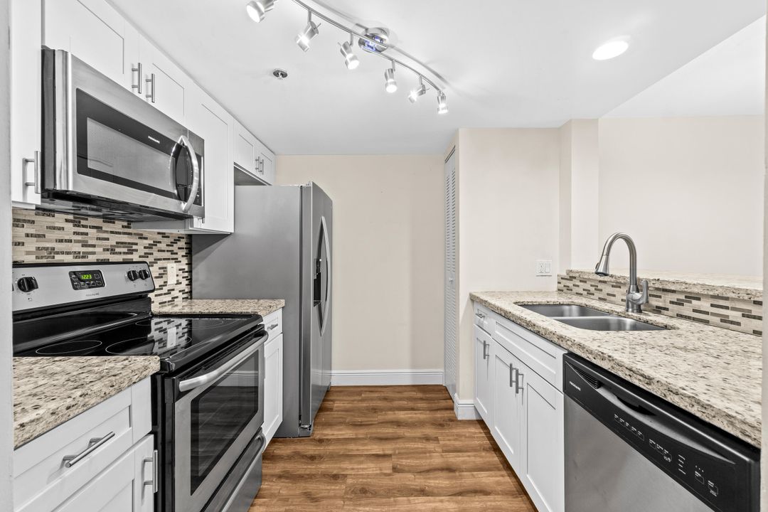 В аренду: $2,600 (2 спален, 2 ванн, 1188 Квадратных фут)