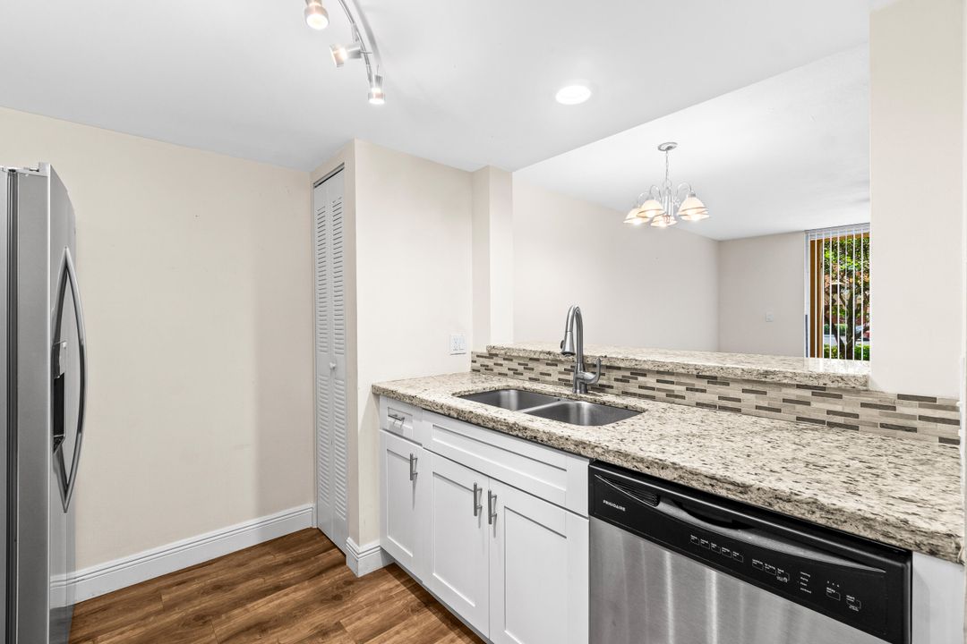 В аренду: $2,600 (2 спален, 2 ванн, 1188 Квадратных фут)