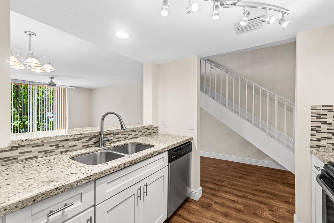 В аренду: $2,600 (2 спален, 2 ванн, 1188 Квадратных фут)