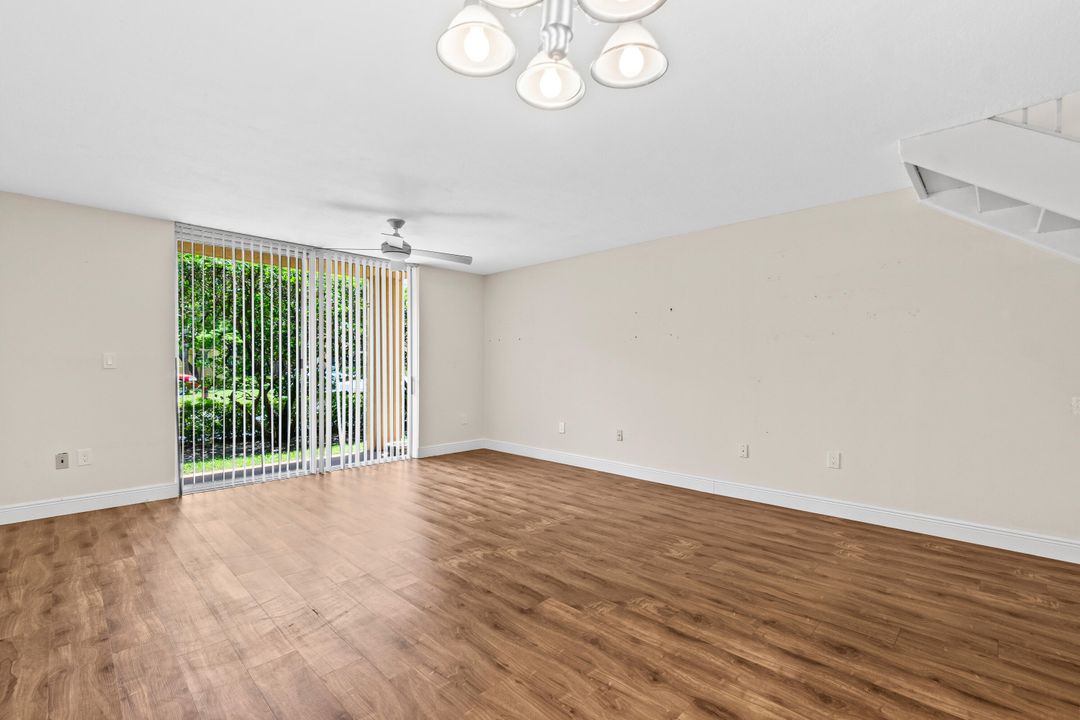 В аренду: $2,600 (2 спален, 2 ванн, 1188 Квадратных фут)