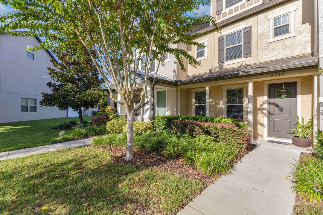 В аренду: $2,300 (3 спален, 2 ванн, 1464 Квадратных фут)