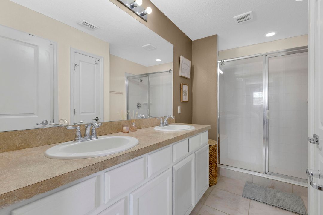 В аренду: $2,300 (3 спален, 2 ванн, 1464 Квадратных фут)