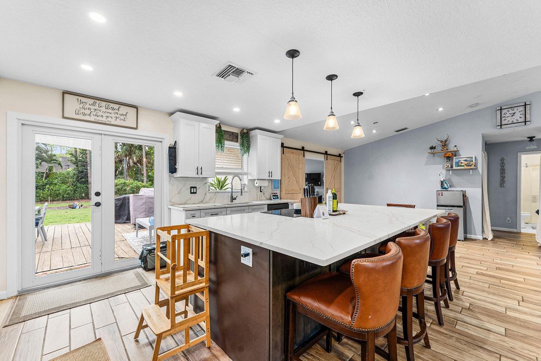 En Venta: $524,999 (3 camas, 1 baños, 1374 Pies cuadrados)