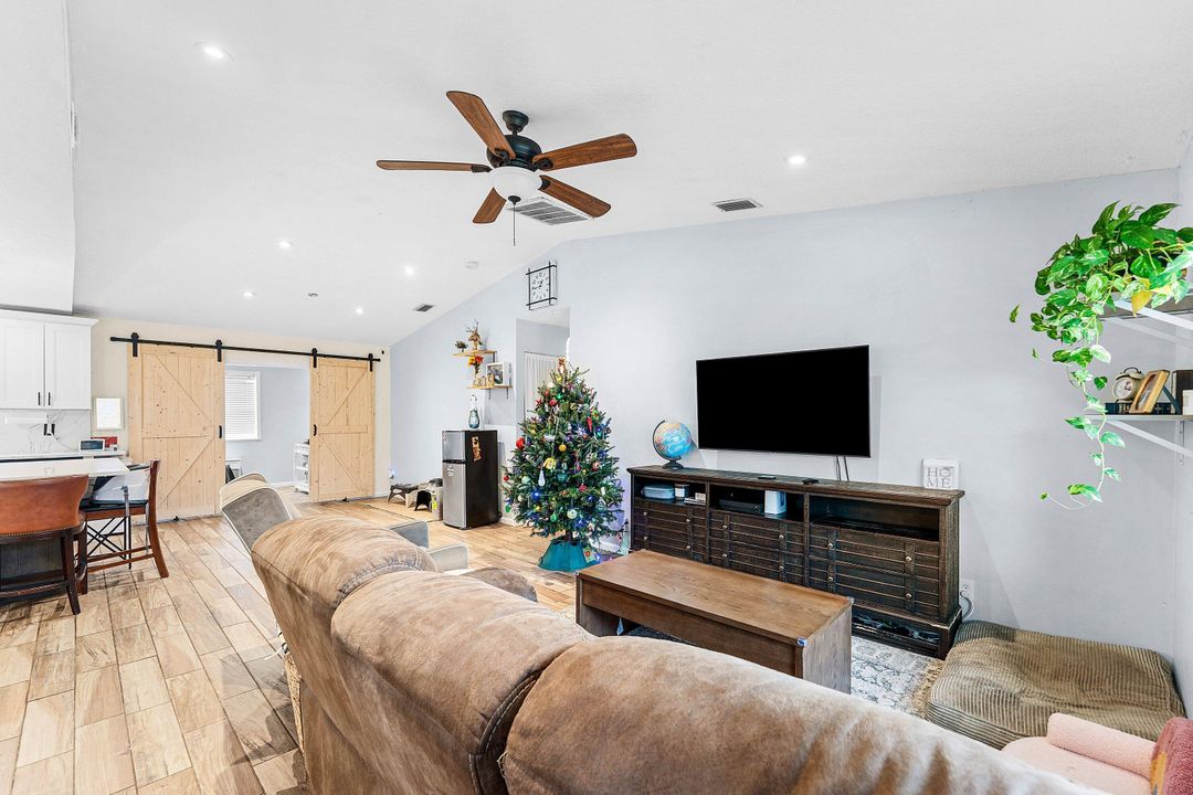 En Venta: $524,999 (3 camas, 1 baños, 1374 Pies cuadrados)