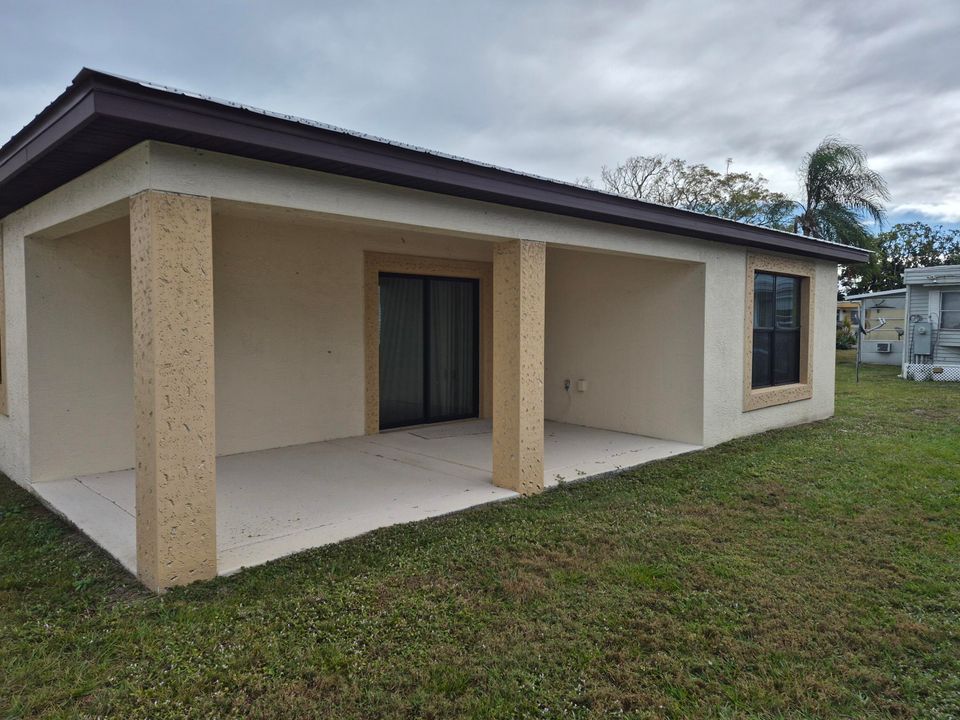 待售: $229,000 (2 贝兹, 2 浴室, 1451 平方英尺)