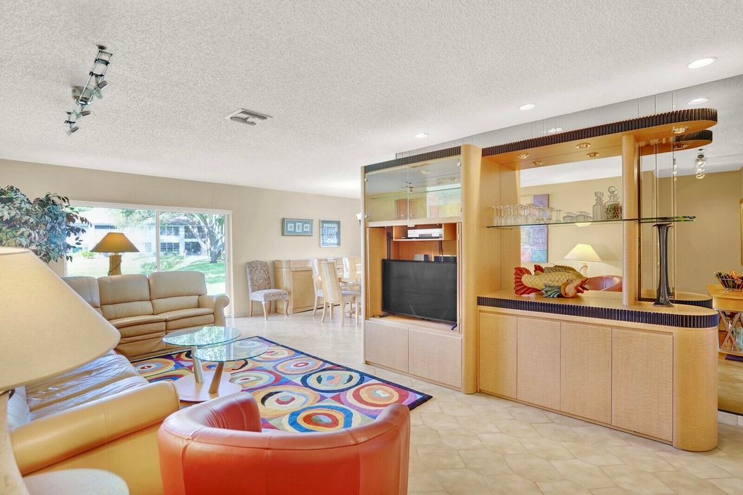 待售: $240,000 (3 贝兹, 2 浴室, 1441 平方英尺)