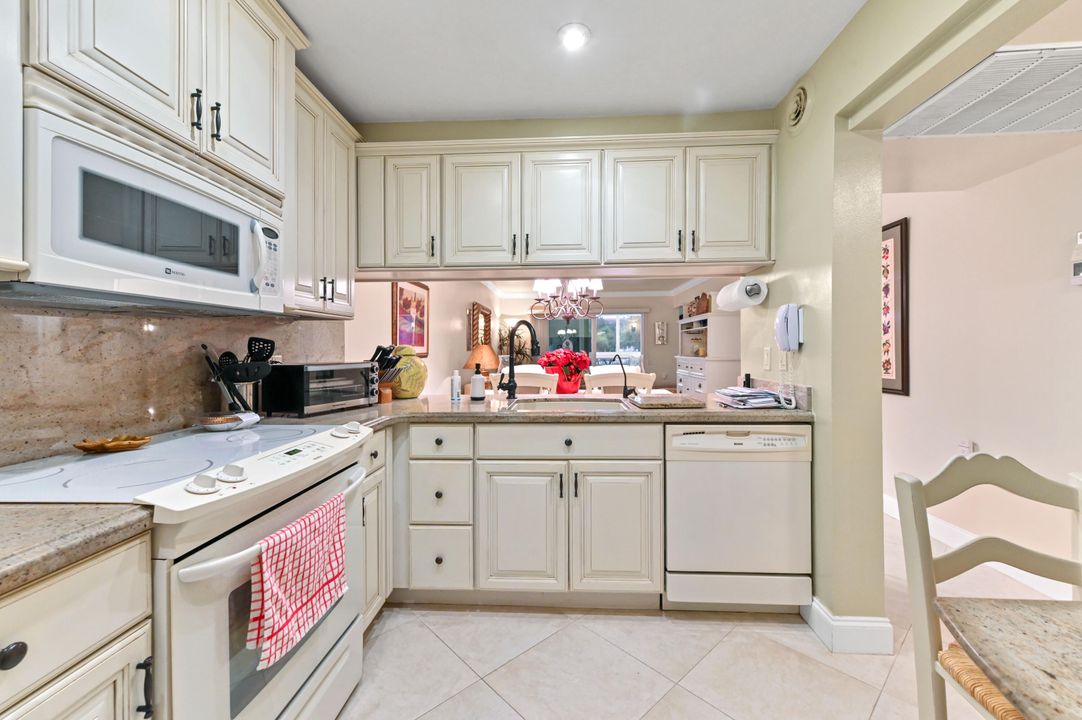 En Venta: $174,900 (2 camas, 2 baños, 1119 Pies cuadrados)