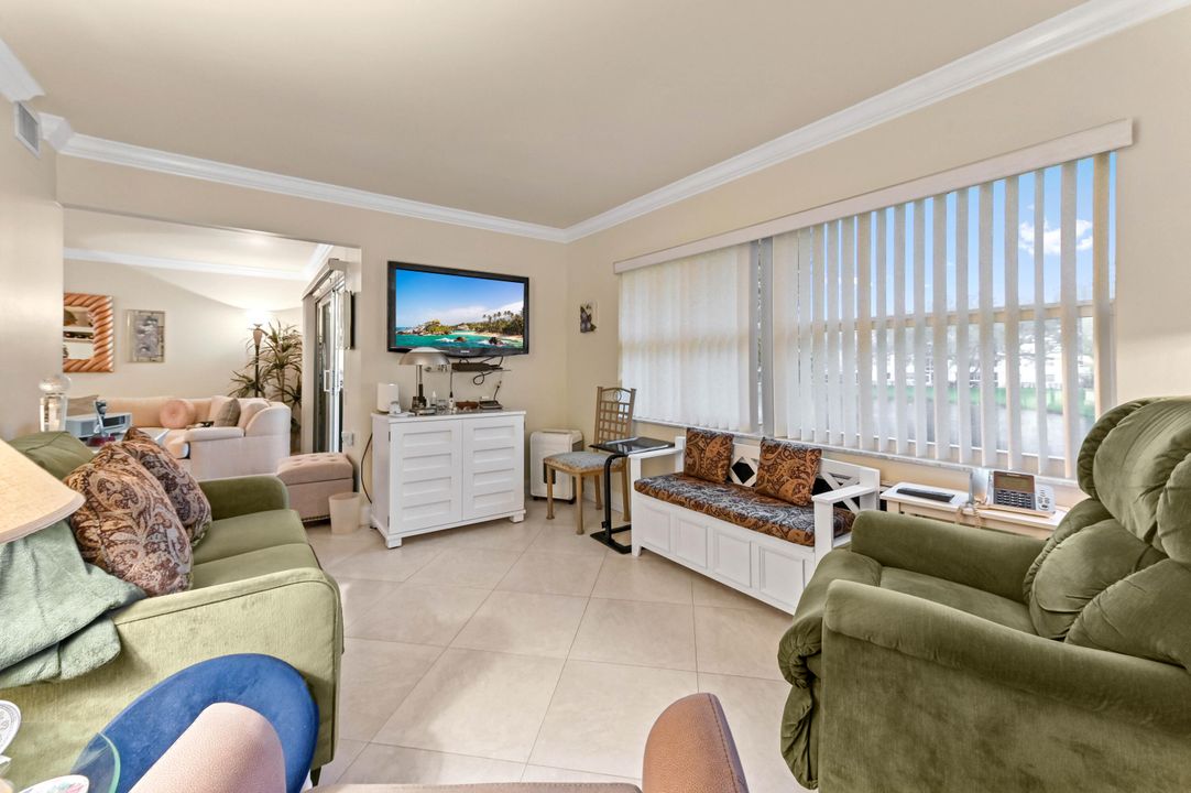 En Venta: $174,900 (2 camas, 2 baños, 1119 Pies cuadrados)