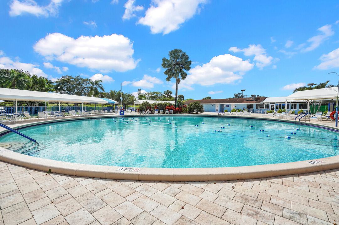 待售: $240,000 (3 贝兹, 2 浴室, 1441 平方英尺)