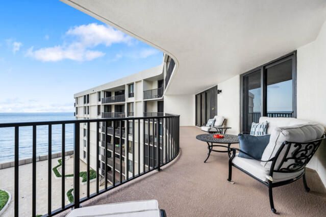 For Sale: $599,000 (2 beds, 2 baths, 1687 Square Feet)