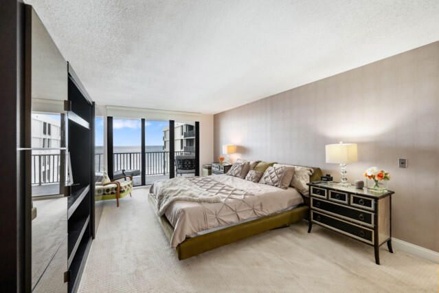 For Sale: $599,000 (2 beds, 2 baths, 1687 Square Feet)