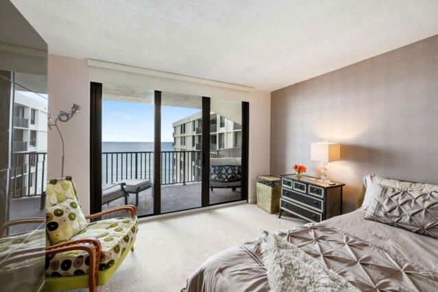 For Sale: $599,000 (2 beds, 2 baths, 1687 Square Feet)