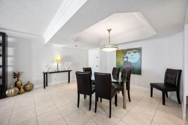 For Sale: $599,000 (2 beds, 2 baths, 1687 Square Feet)