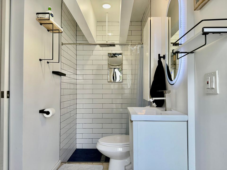 En Venta: $950,000 (4 camas, 3 baños, 1513 Pies cuadrados)