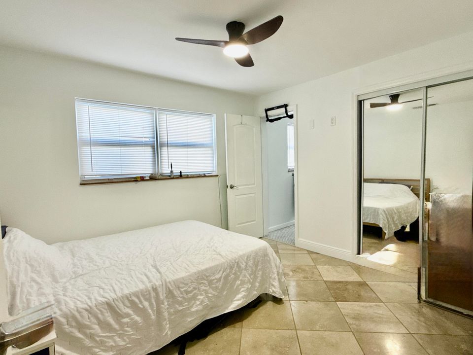 En Venta: $950,000 (4 camas, 3 baños, 1513 Pies cuadrados)