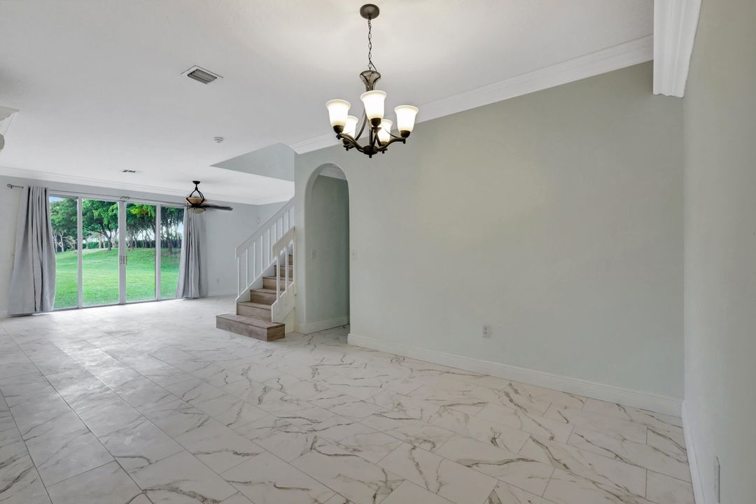 На продажу: $628,600 (5 спален, 2 ванн, 2888 Квадратных фут)