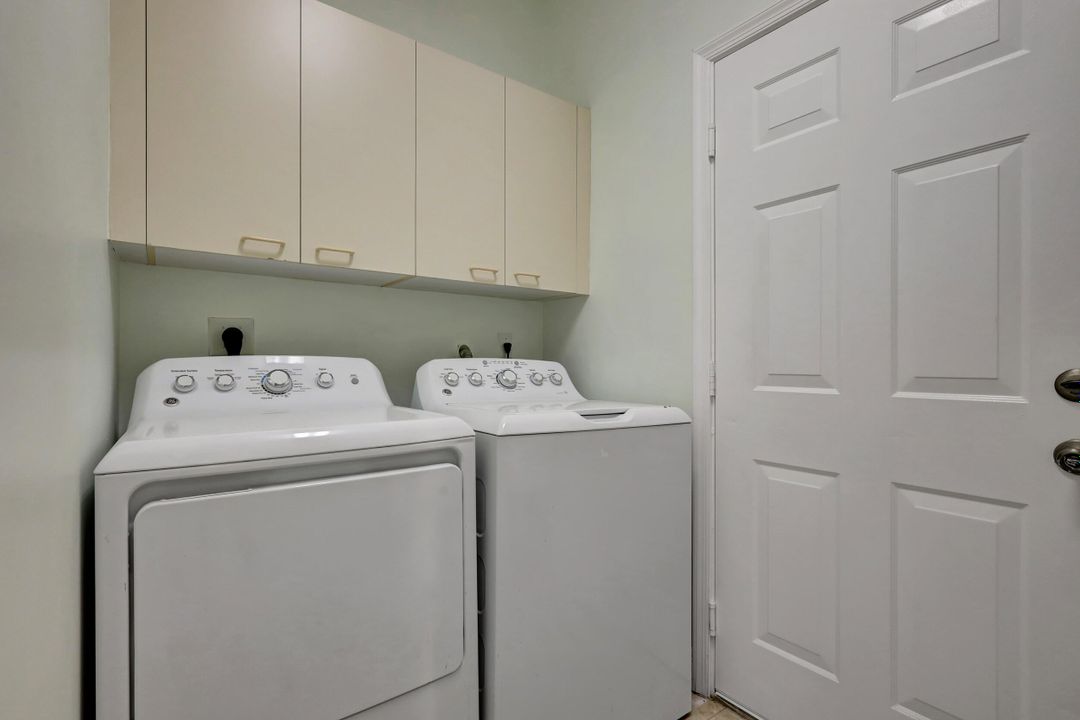 На продажу: $628,600 (5 спален, 2 ванн, 2888 Квадратных фут)