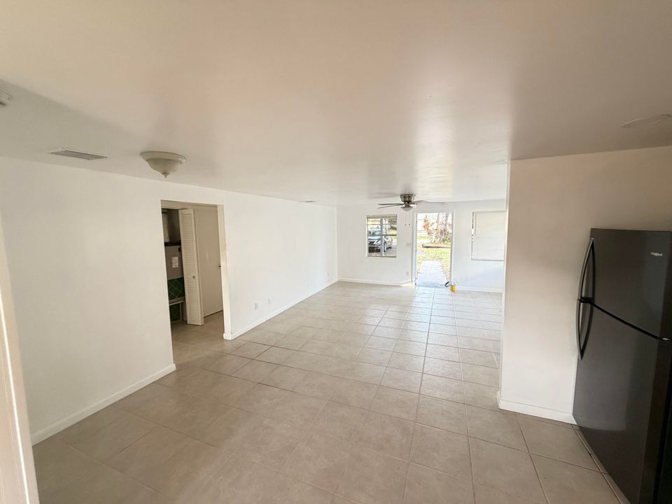 For Sale: $217,640 (2 beds, 2 baths, 1020 Square Feet)