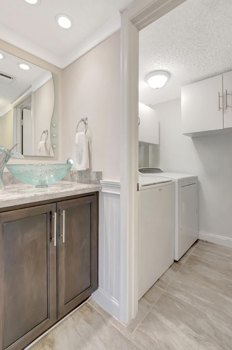 For Sale: $425,000 (2 beds, 2 baths, 1380 Square Feet)