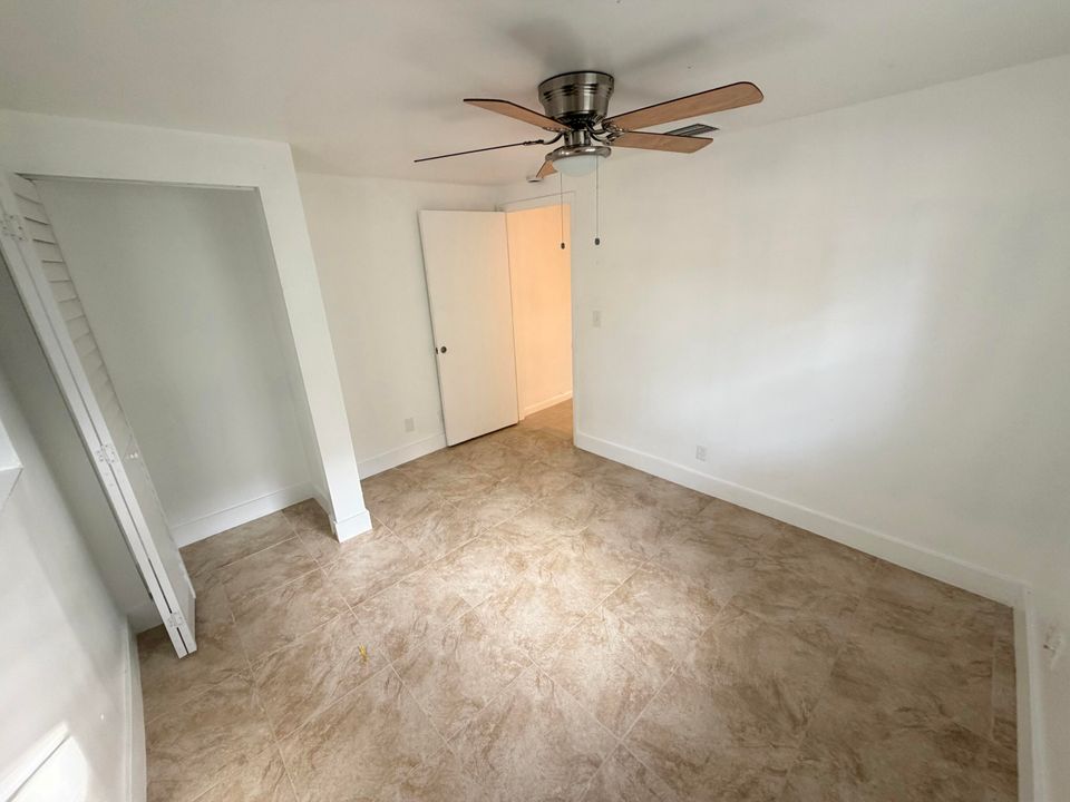 For Sale: $217,640 (2 beds, 2 baths, 1020 Square Feet)