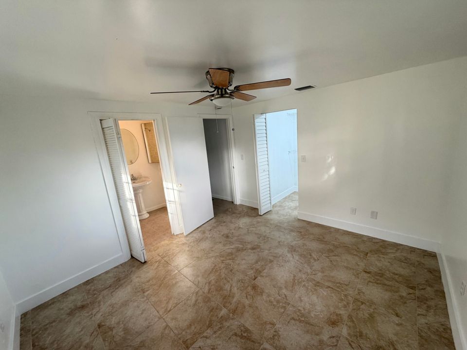 For Sale: $217,640 (2 beds, 2 baths, 1020 Square Feet)