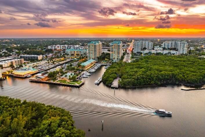 На продажу: $179,000 (1 спален, 1 ванн, 646 Квадратных фут)