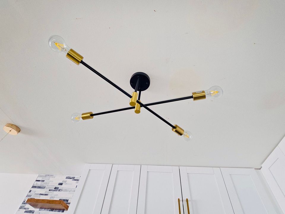 На продажу: $179,000 (1 спален, 1 ванн, 646 Квадратных фут)