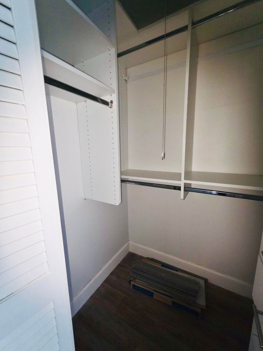 На продажу: $179,000 (1 спален, 1 ванн, 646 Квадратных фут)