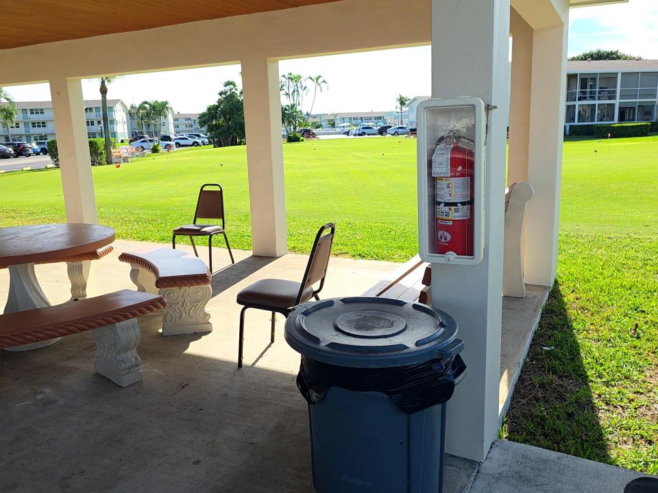 На продажу: $179,000 (1 спален, 1 ванн, 646 Квадратных фут)