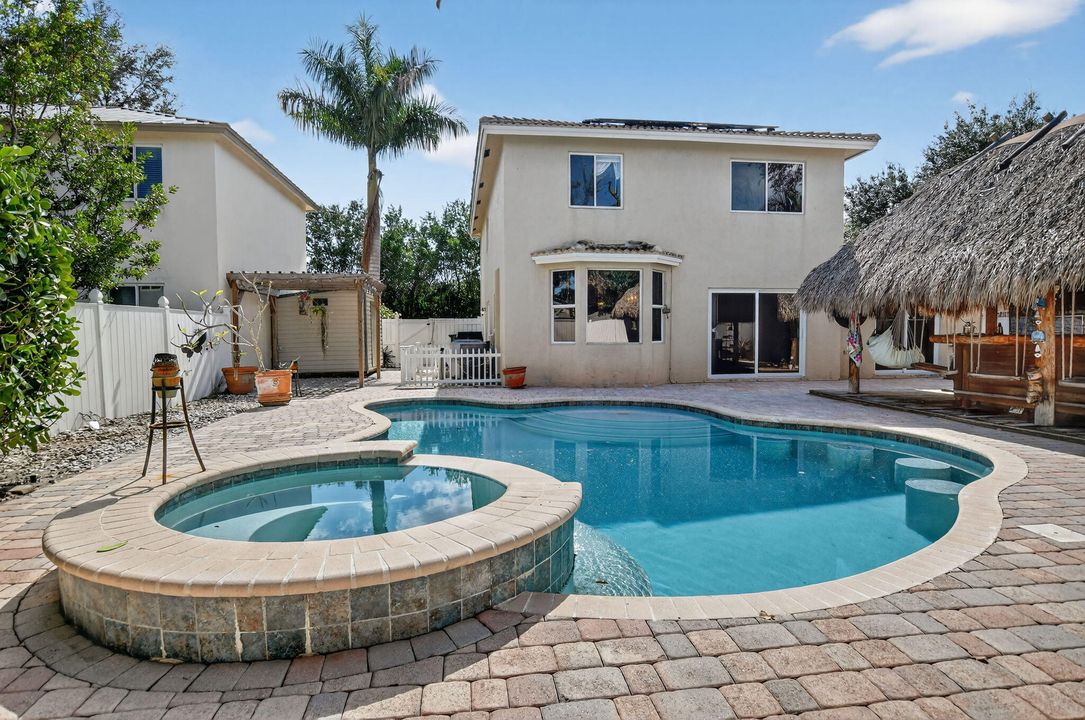 На продажу: $875,000 (3 спален, 2 ванн, 2300 Квадратных фут)