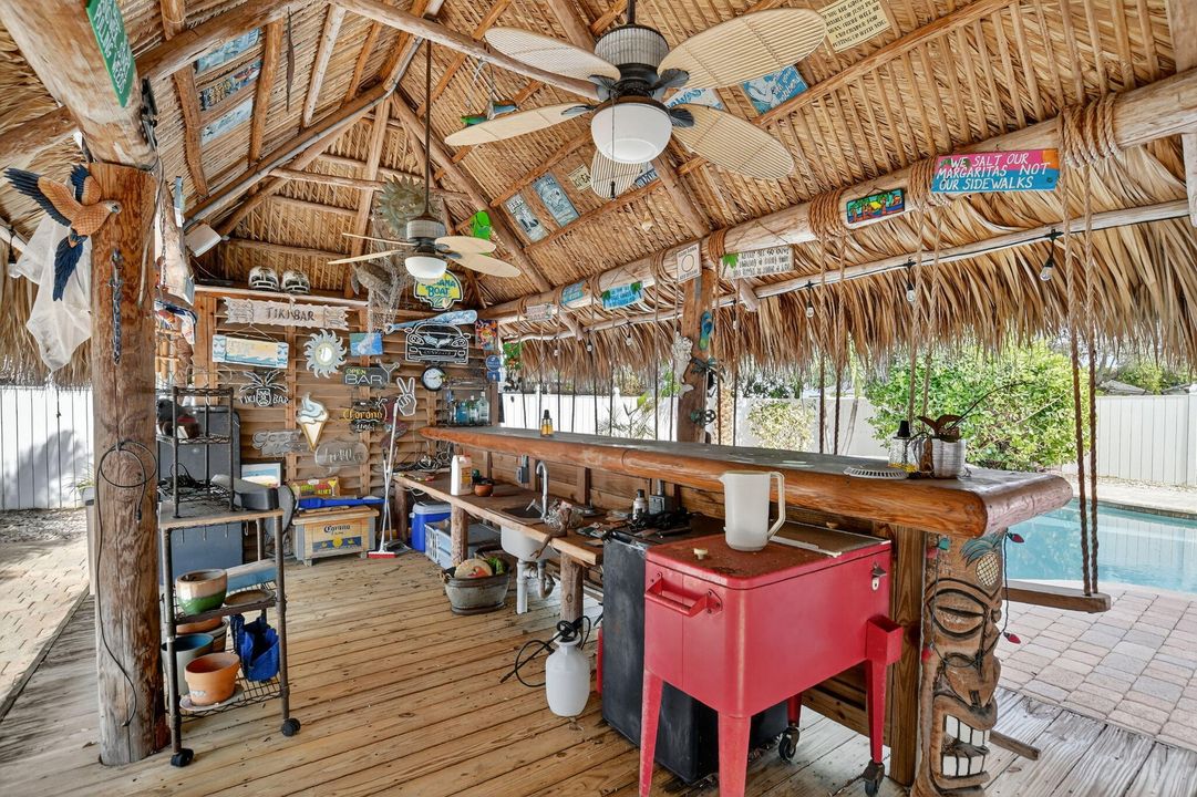 На продажу: $875,000 (3 спален, 2 ванн, 2300 Квадратных фут)