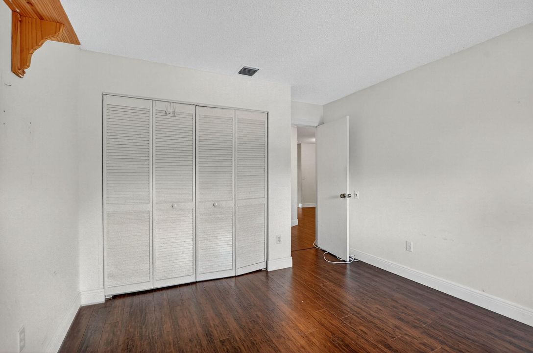 На продажу: $875,000 (3 спален, 2 ванн, 2300 Квадратных фут)