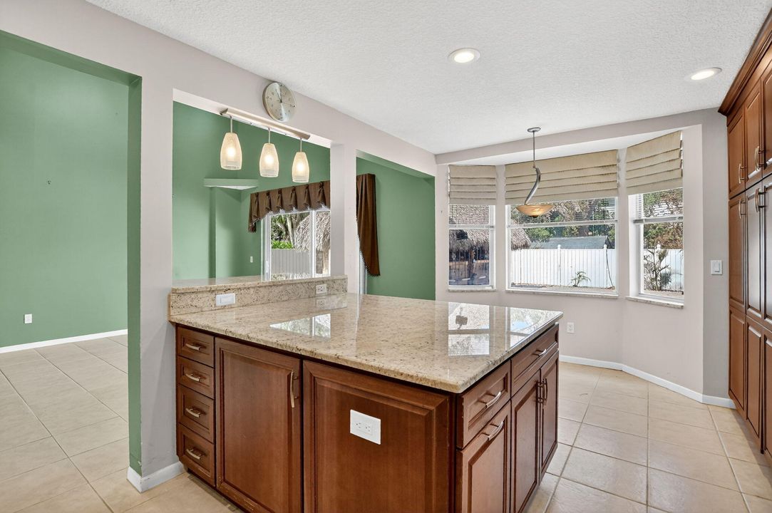 На продажу: $875,000 (3 спален, 2 ванн, 2300 Квадратных фут)