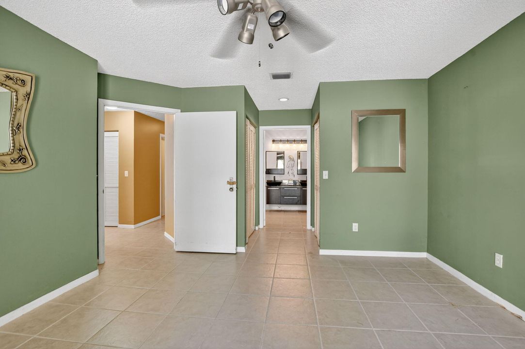 На продажу: $875,000 (3 спален, 2 ванн, 2300 Квадратных фут)