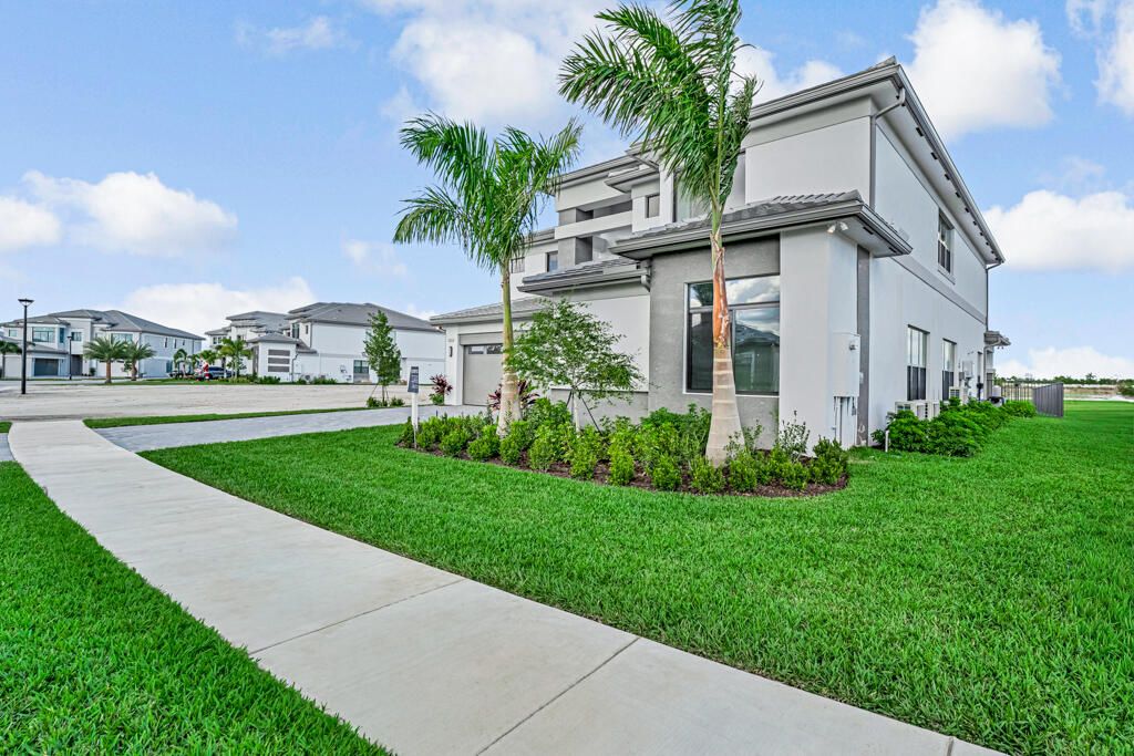 For Sale: $1,922,900 (5 beds, 5 baths, 5136 Square Feet)