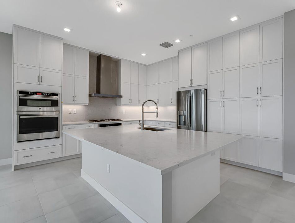 For Sale: $1,922,900 (5 beds, 5 baths, 5136 Square Feet)