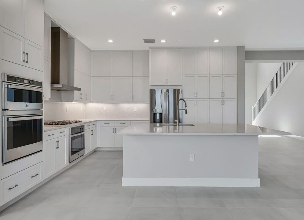 For Sale: $1,922,900 (5 beds, 5 baths, 5136 Square Feet)