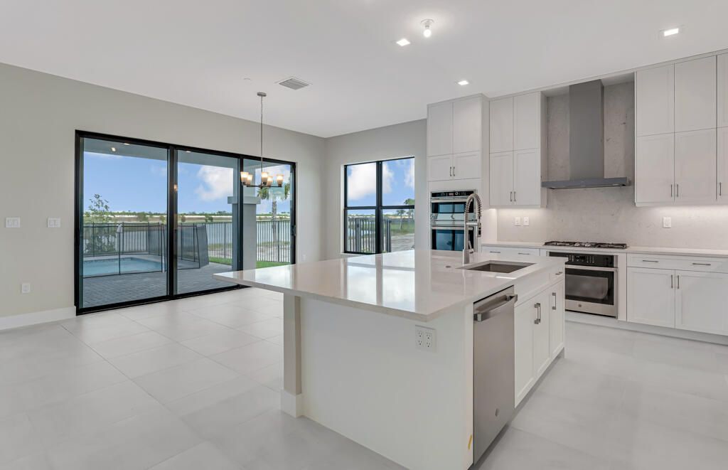 For Sale: $1,922,900 (5 beds, 5 baths, 5136 Square Feet)